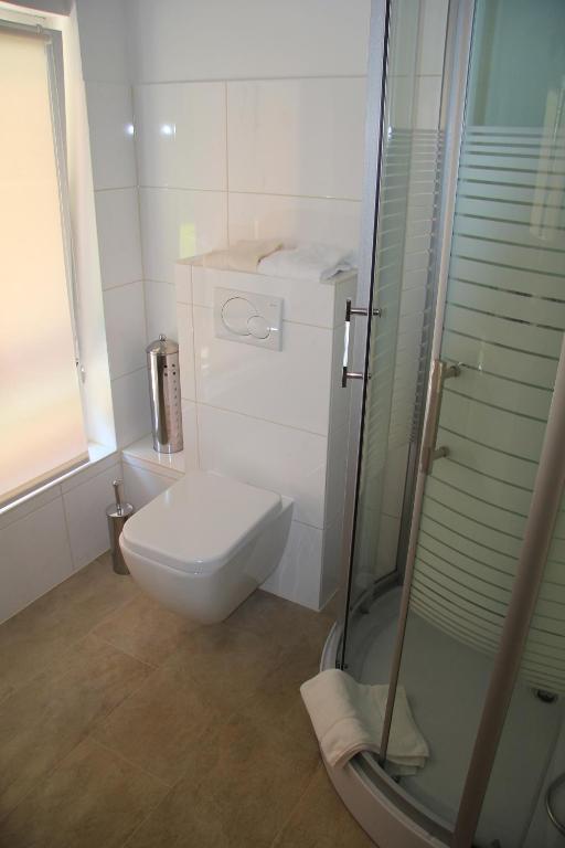 Waldhotel Albachmuehle Mit Albacher Stuben Wasserliesch Oda fotoğraf