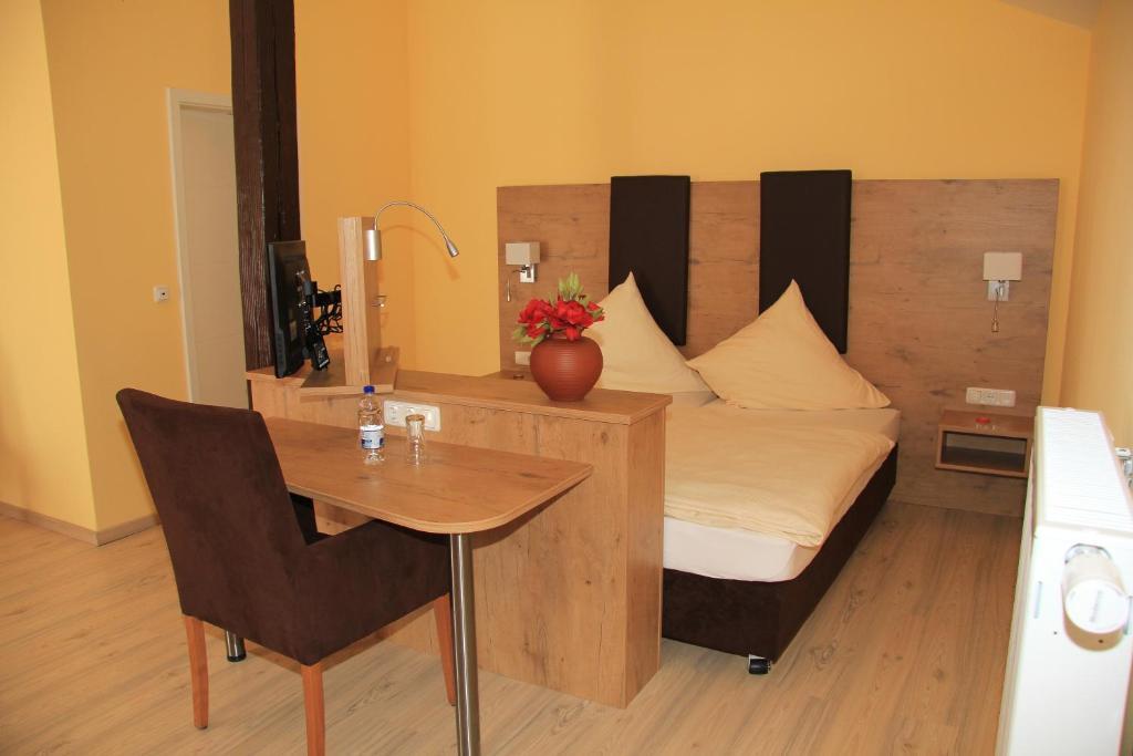 Waldhotel Albachmuehle Mit Albacher Stuben Wasserliesch Oda fotoğraf