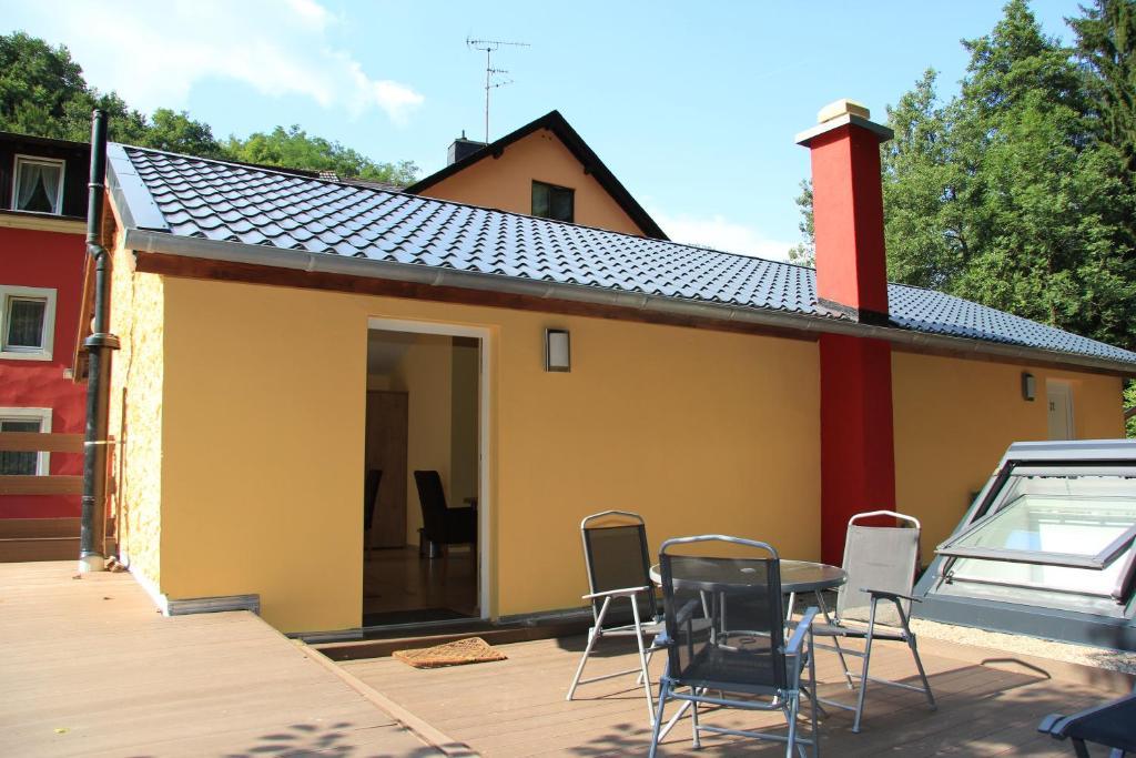Waldhotel Albachmuehle Mit Albacher Stuben Wasserliesch Oda fotoğraf